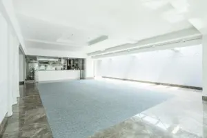 House of OMOTESANDOのWhite HALL